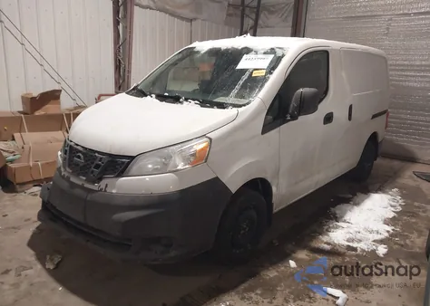 2015 Nissan Nv200 Sv z USA, uszkodzony, nr VIN 3N6CM0KN7FK735549